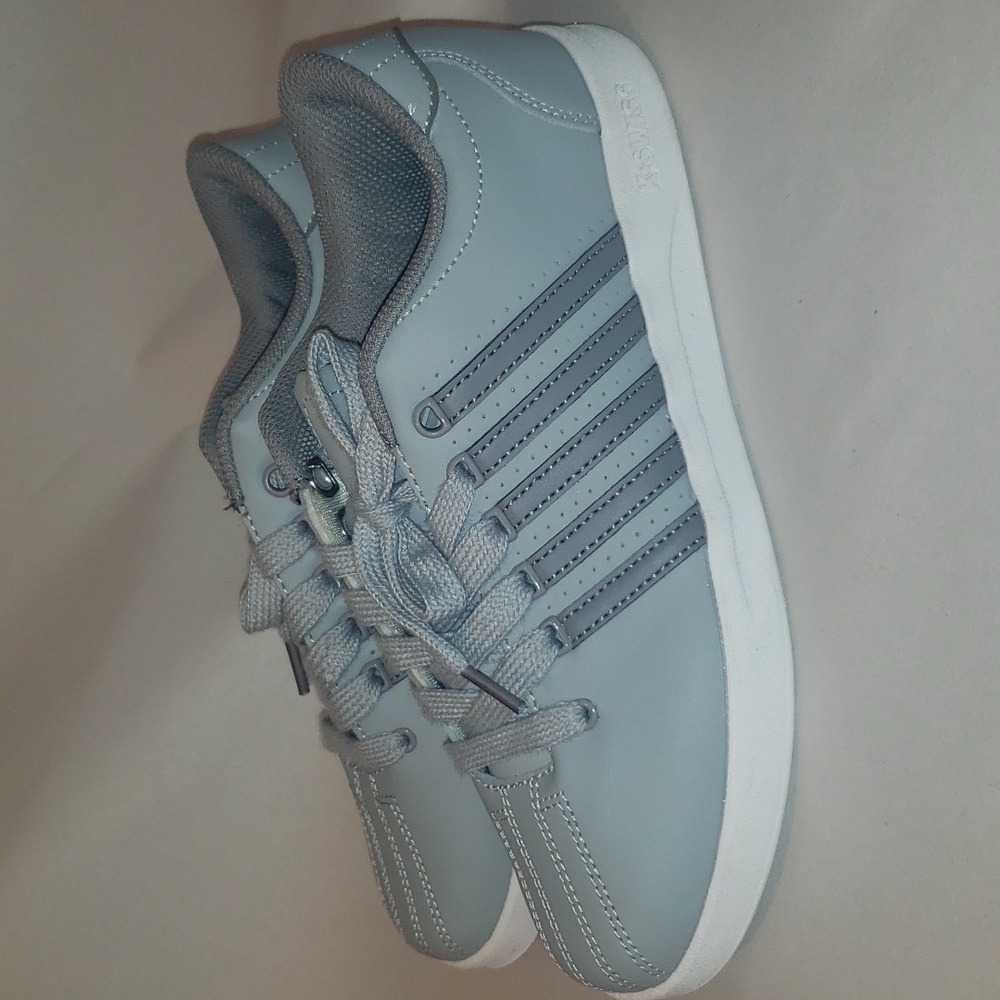 K•Swiss court gray leather shoes